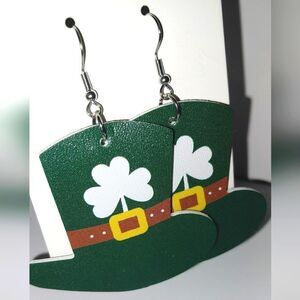 Super cute St Patrick's lucky green earrings